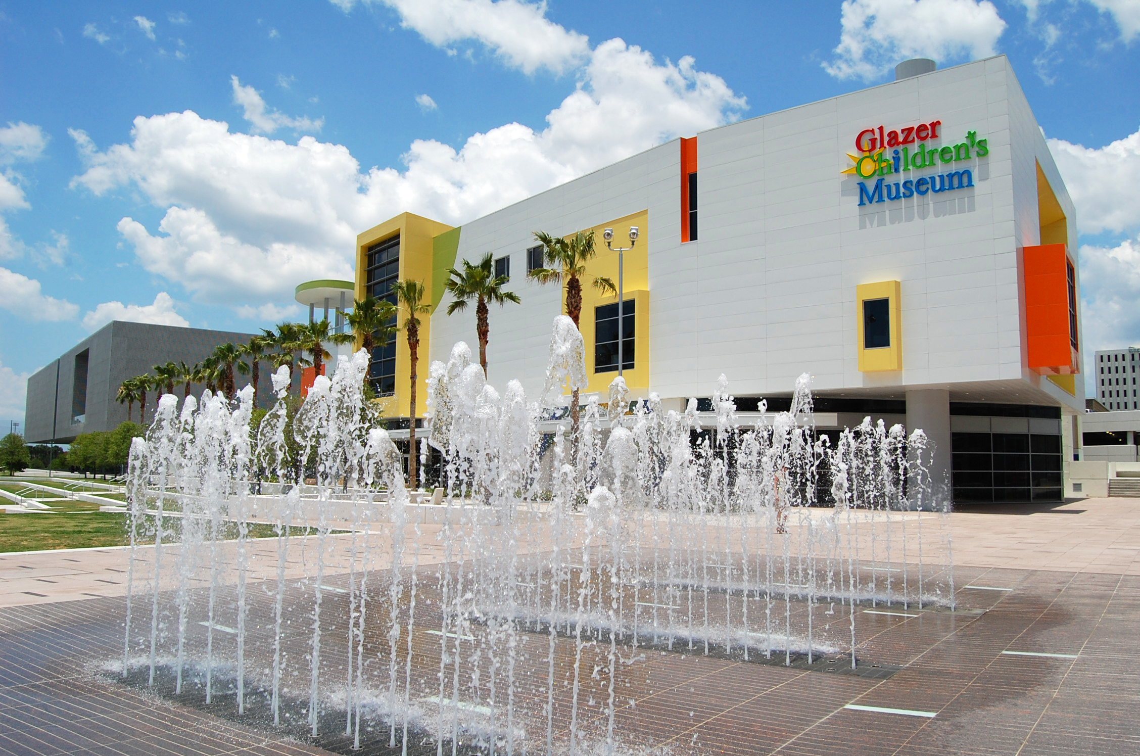 Family Magic In Tampa: Zoo, Museum, And Beach Days